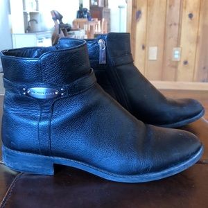 MICHAEL Michael Kors Leather Ankle Boot Size 8